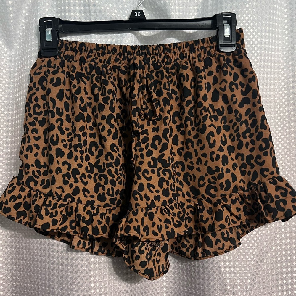 Sienna Sky Leopard Print Ruffle Tie Shorts Women’s Small